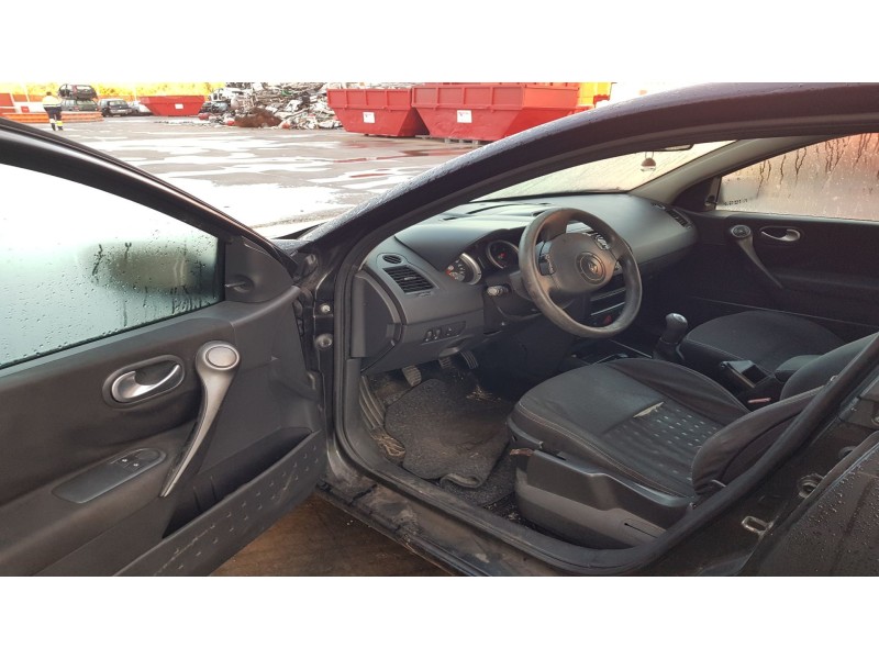 renault megane ii berlina 5 p del año 2002