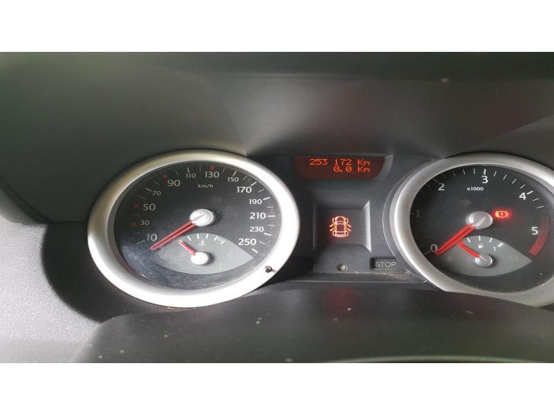 renault megane ii berlina 5 p del año 2002