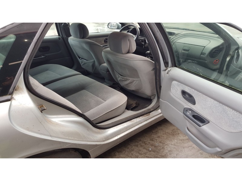 bmw serie 5 berlina (e39) del año 1996
