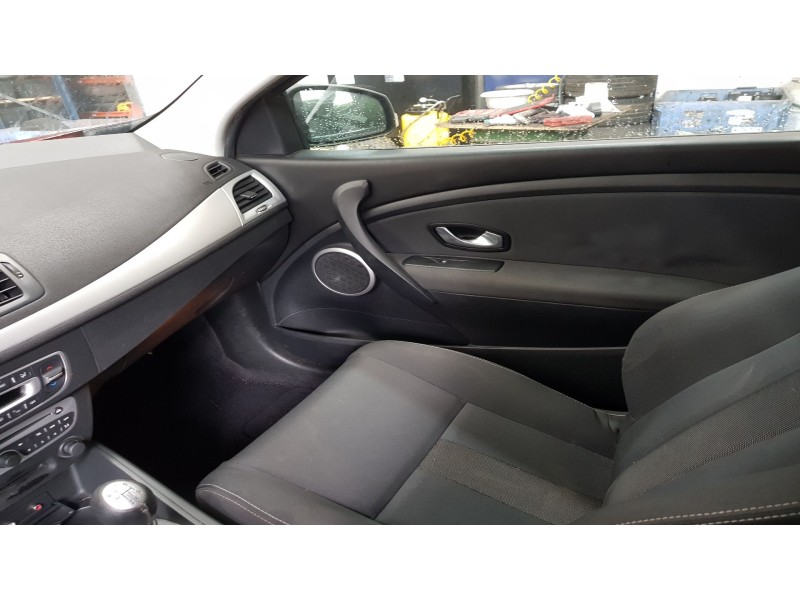 renault megane iii coupe del año 2008