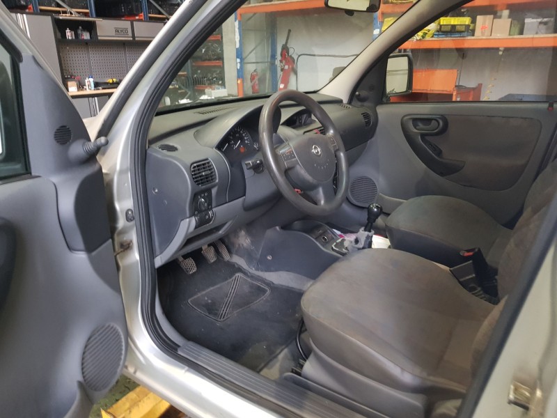 opel combo (corsa c) del año 2001
