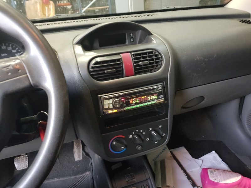 opel combo (corsa c) del año 2001