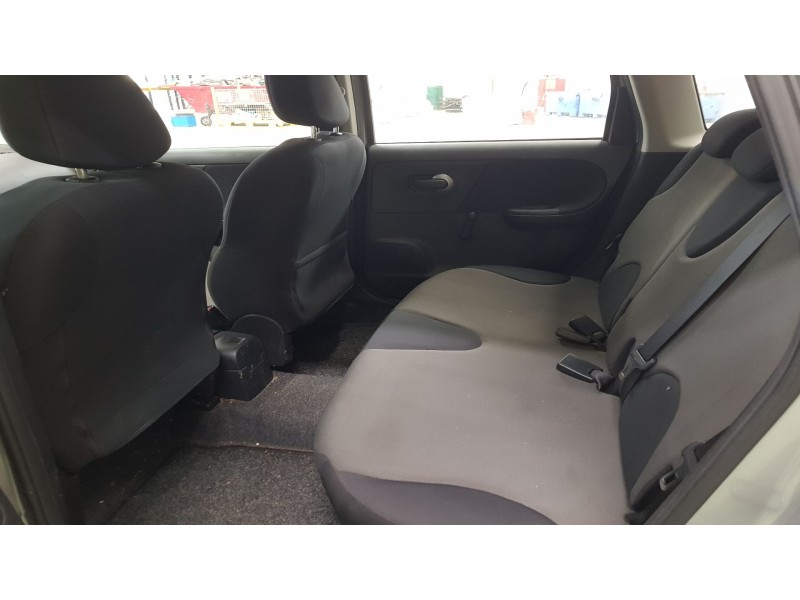 nissan note (e11e) del año 2006