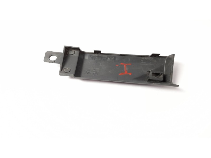 Recambio de molduras traseras para mercedes sprinter 3,5-t furgón (906) 316 cdi referencia OEM IAM A9068802871  