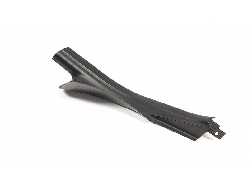 Recambio de molduras traseras para bmw serie 5 berlina (e60) 535 d referencia OEM IAM 51477025010 22339910GE 