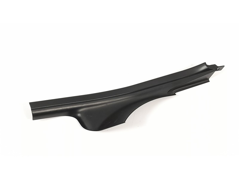 Recambio de molduras traseras para bmw serie 5 berlina (e60) 535 d referencia OEM IAM 51477025010 22339910GE 