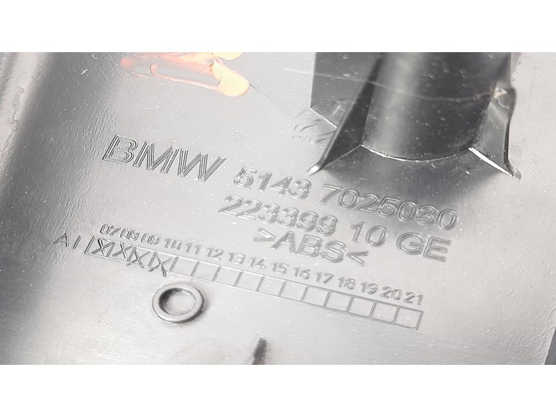 Recambio de molduras delanteras para bmw serie 5 berlina (e60) 535 d referencia OEM IAM 51437025030  