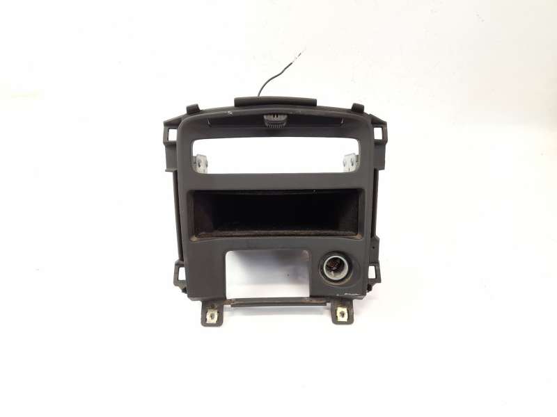 MOLDURA 68413AV700 