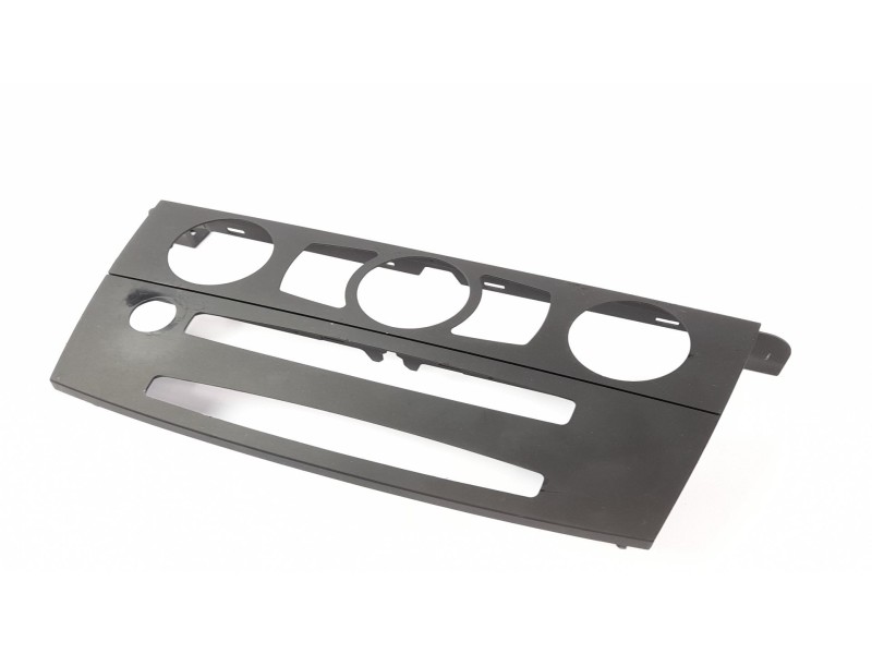 Recambio de molduras delanteras para bmw serie 5 berlina (e60) 535 d referencia OEM IAM 79063799 51167906374 14121810