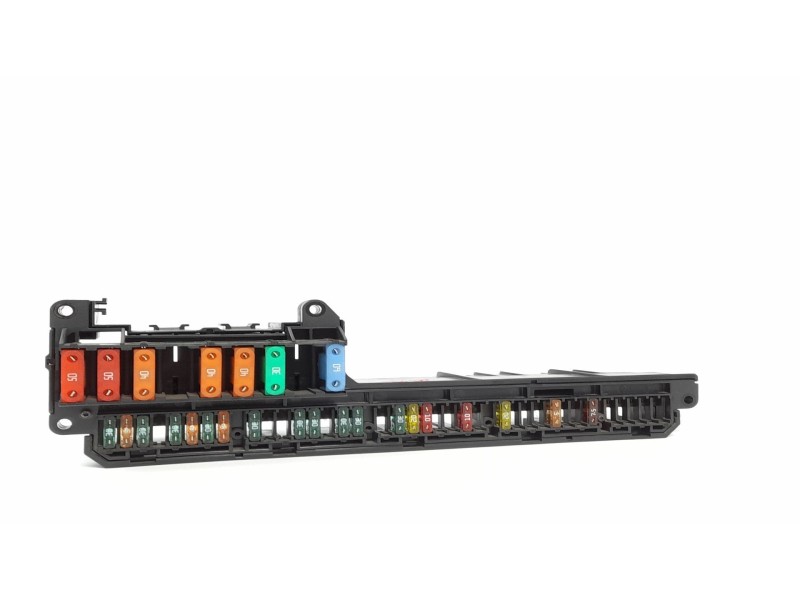 Recambio de caja reles / fusibles para bmw serie 5 berlina (e60) 535 d referencia OEM IAM 6957330 61146957330 6114695733001