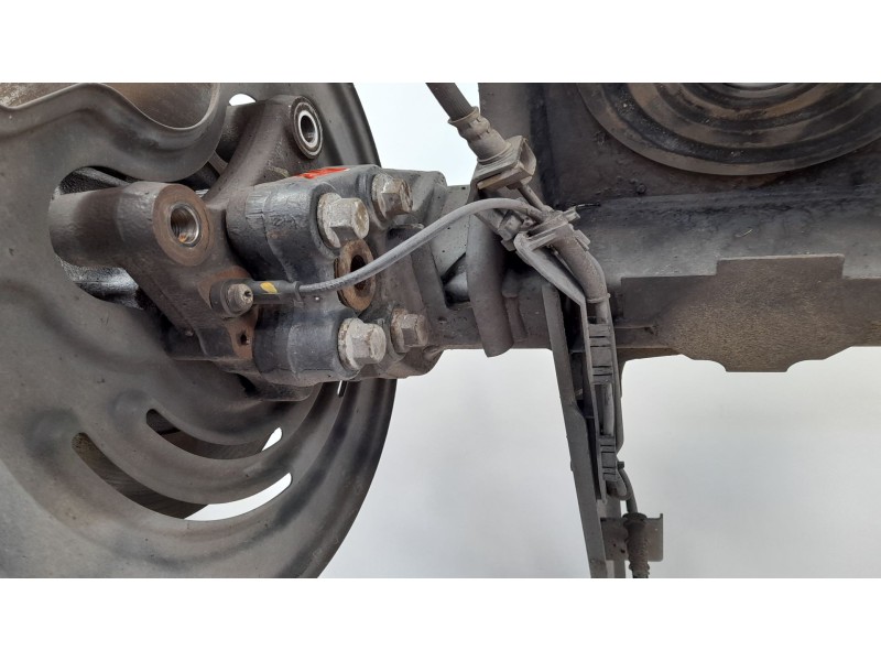 Recambio de puente trasero para opel vivaro a furgón (x83) 2.5 cdti (f7) referencia OEM IAM   