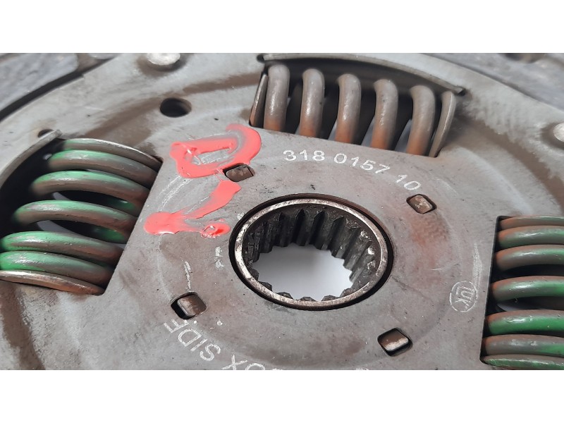 Recambio de kit embrague para citroen saxo 1.5 diesel referencia OEM IAM 318015710  