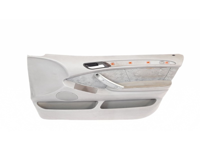 Recambio de guarnecido puerta delantera derecha para bmw x5 (e53) 3.0i referencia OEM IAM 000040526R 000040618R 000040176R
