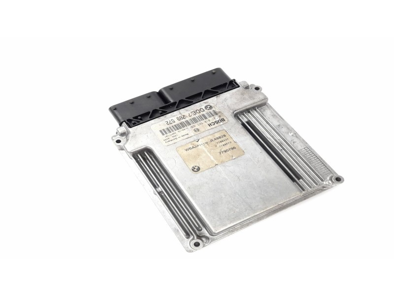 Recambio de centralita motor uce para bmw serie 3 touring (e46) 320d referencia OEM IAM 7790796  