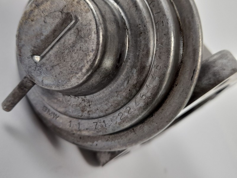 Recambio de valvula egr para bmw serie 3 berlina (e36) 318tds referencia OEM IAM 2246145  