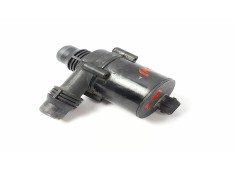Recambio de bomba agua para bmw x5 (e53) 3.0i referencia OEM IAM 70207816 6913489 077903T015