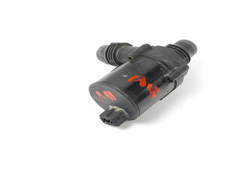 Recambio de bomba agua para bmw x5 (e53) 3.0i referencia OEM IAM 70207816 6913489 077903T015