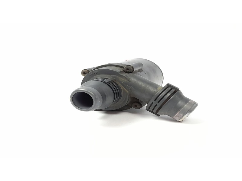 Recambio de bomba agua para bmw x5 (e53) 3.0i referencia OEM IAM 70207816 6913489 077903T015