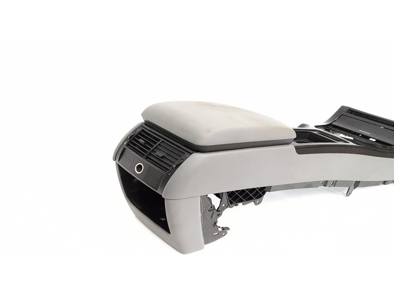Recambio de apoyabrazos central para bmw x5 (e53) 3.0i referencia OEM IAM 51168402933 51168402967 