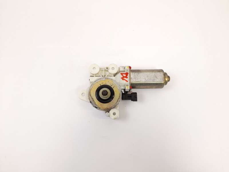 MOTOR ELEVALUNAS DELANTERO DERECHO 