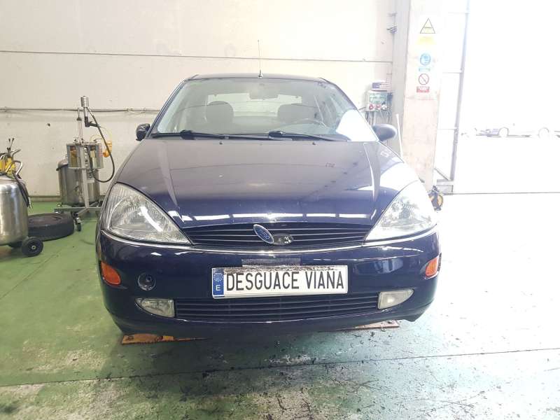 ford focus i sedán (dfw) del año 2000
