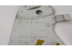 Recambio de bisagra para opel vivaro a furgón (x83) 2.5 cdti (f7) referencia OEM IAM 312082 312083  2