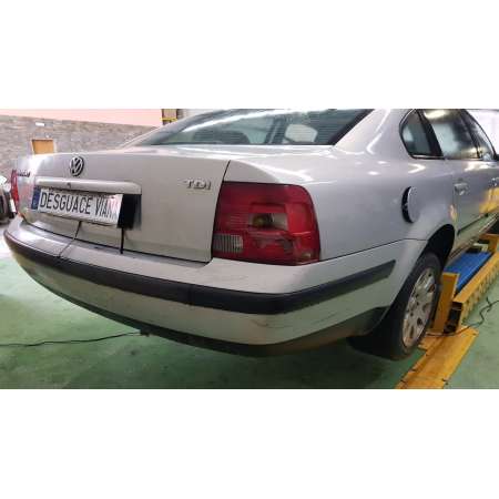 Recambio de piloto trasero derecho para renault megane i classic (la0) 1.9 dti (la08, la0n) referencia OEM IAM 7700428059  
