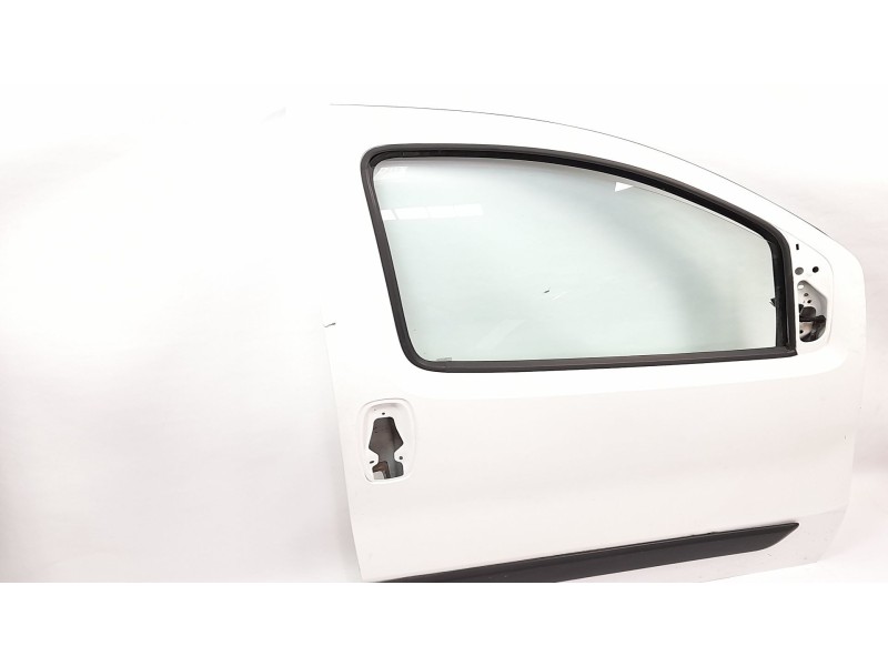 Recambio de puerta delantera derecha para peugeot bipper tepee basic stt 1.3 hdi referencia OEM IAM 9004EP  