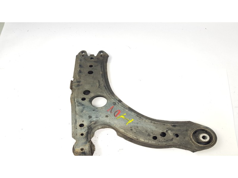 Recambio de brazo suspension inferior delantero izquierdo para audi a3 (8l1) 1.6 fastback referencia OEM IAM   