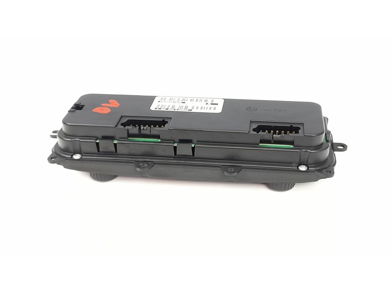 Recambio de mando climatizador para chrysler voyager (rg) 2.4 cat referencia OEM IAM P05005018AC 12237739 