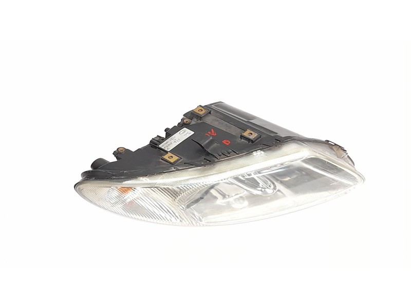 Recambio de faro derecho para chrysler voyager (rg) 2.4 cat referencia OEM IAM 04857702AB 04857702ABF 5870200000