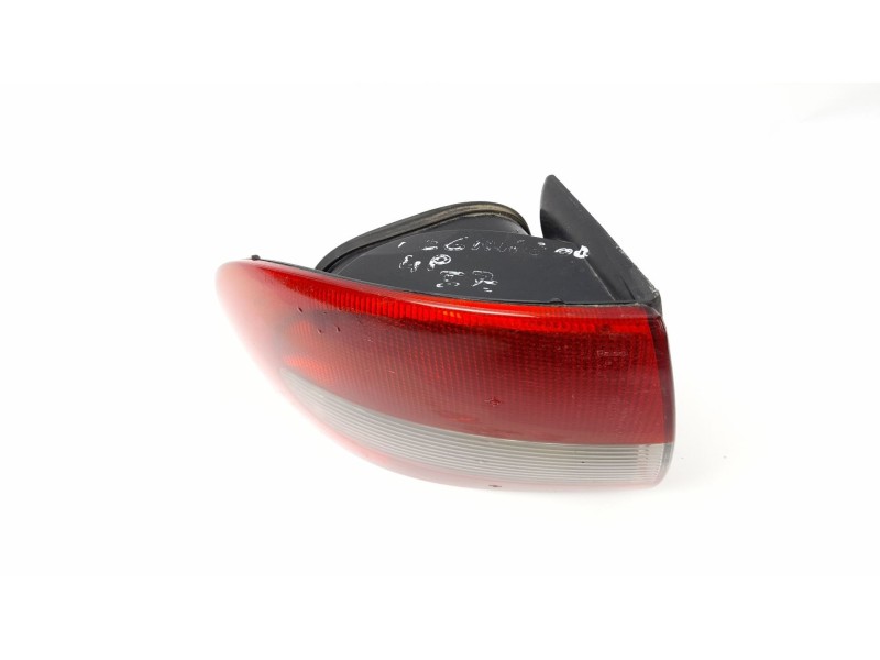 Recambio de piloto trasero izquierdo para renault megane i classic (la0) 1.9 dti (la08, la0n) referencia OEM IAM 7700428058  