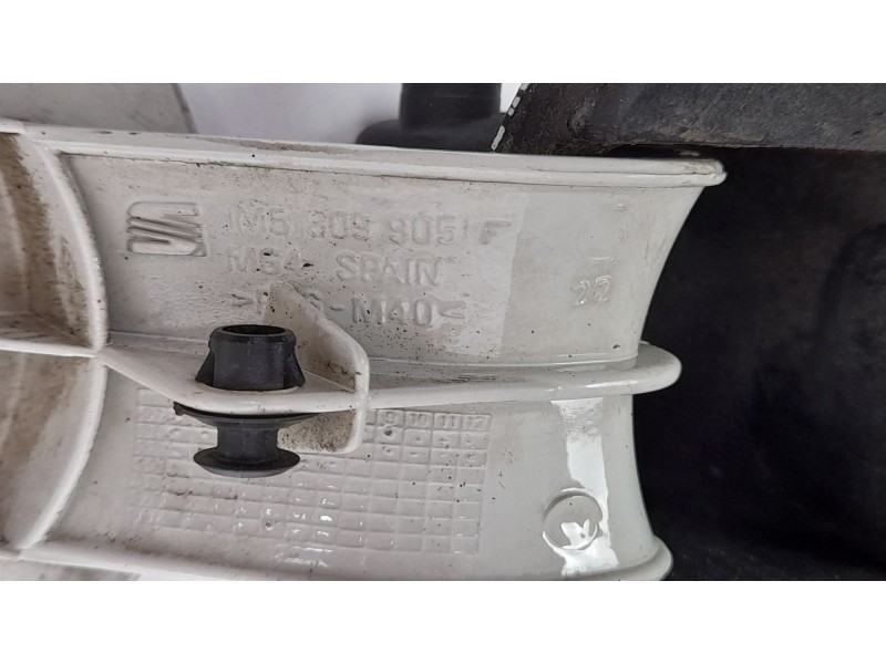 Recambio de tapa exterior combustible para seat toledo (1m2) 1.9 tdi referencia OEM IAM 1M5809905  