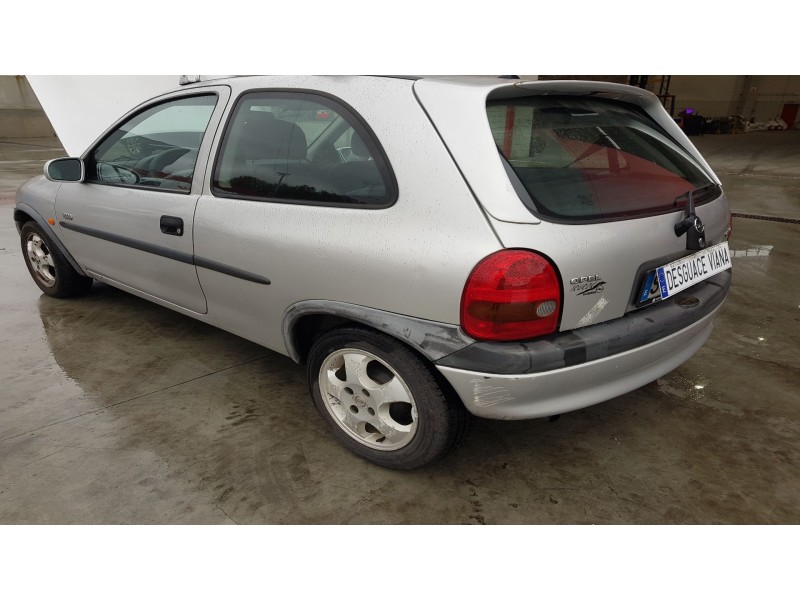 opel corsa b del año 1996