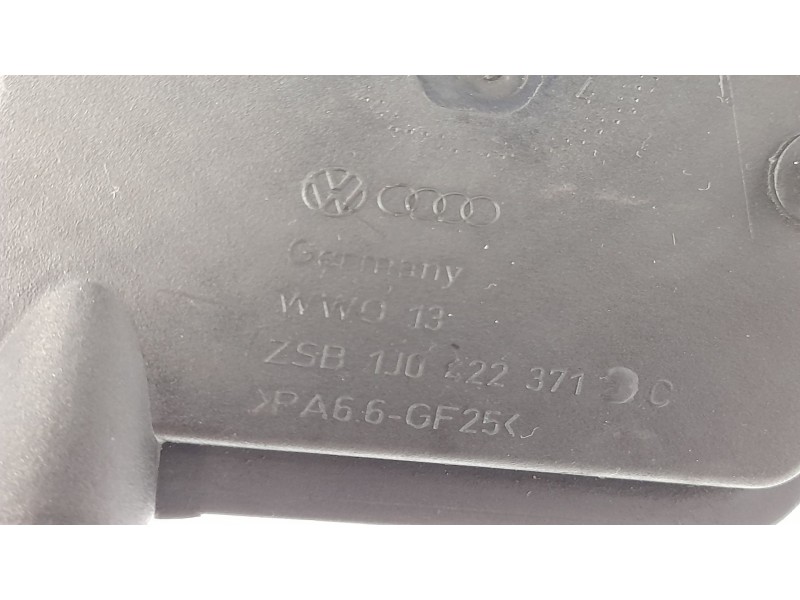 Recambio de deposito servo para seat toledo (1m2) 1.9 tdi referencia OEM IAM 1J0422371  