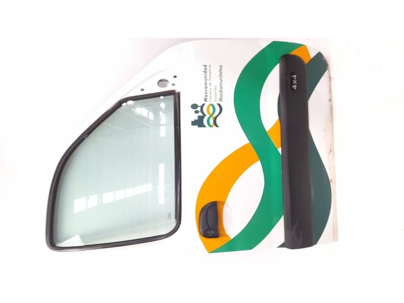 Recambio de puerta delantera derecha para renault kangoo (f/kc0) authentique 4x4 referencia OEM IAM 7701046800  