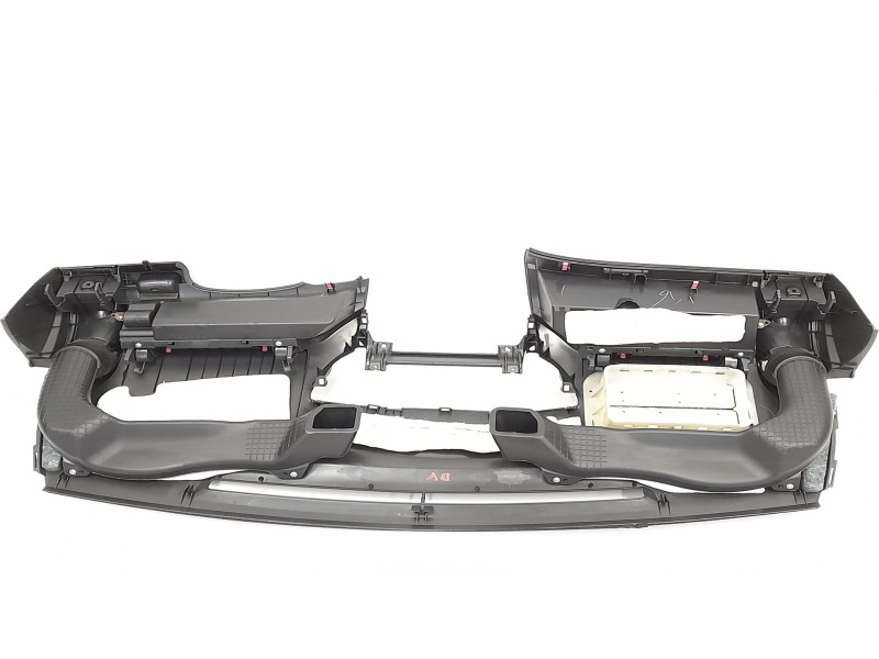 Recambio de salpicadero para toyota yaris (ksp9/scp9/nlp9) básico referencia OEM IAM 553020D010  