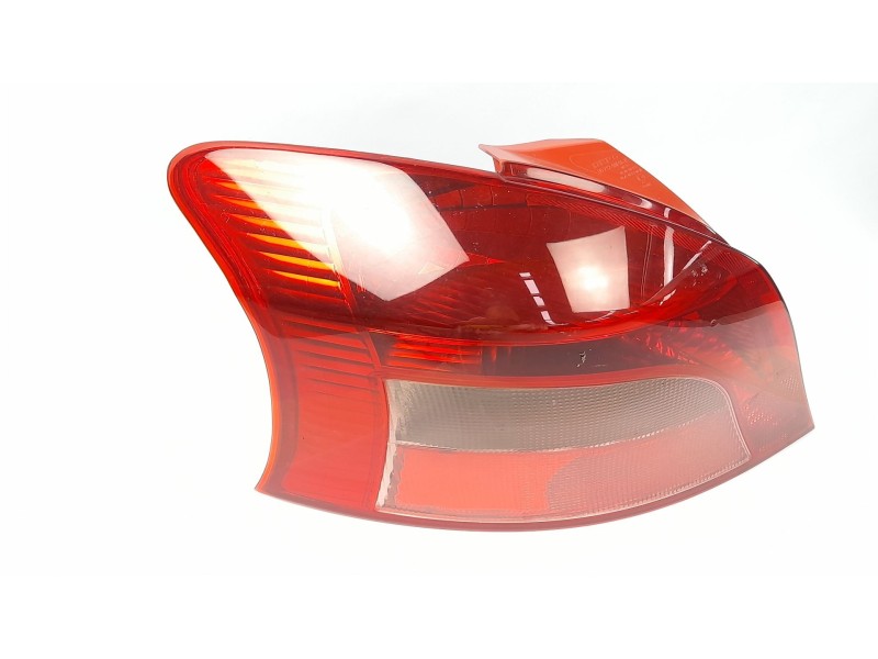 Recambio de piloto trasero izquierdo para toyota yaris (ksp9/scp9/nlp9) básico referencia OEM IAM 0821219 0821219P3LR 815610D110