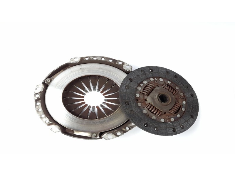Recambio de kit embrague para toyota yaris (ksp9/scp9/nlp9) básico referencia OEM IAM 312500D040  