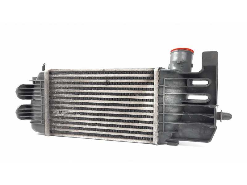 Recambio de intercooler para toyota yaris (ksp9/scp9/nlp9) básico referencia OEM IAM JD1270000620  