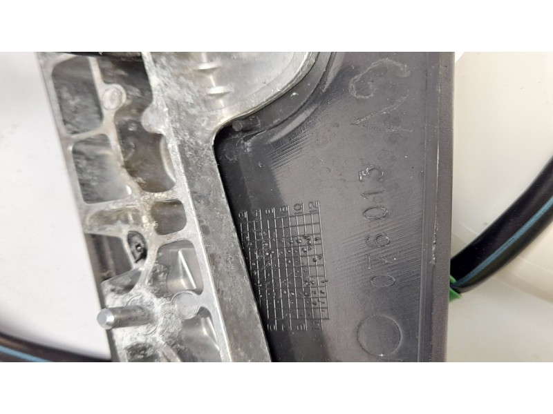 Recambio de retrovisor izquierdo para volkswagen golf plus (521) advance referencia OEM IAM 076013  