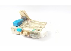 Recambio de caja reles / fusibles para toyota yaris (ksp9/scp9/nlp9) básico referencia OEM IAM 8273052700  