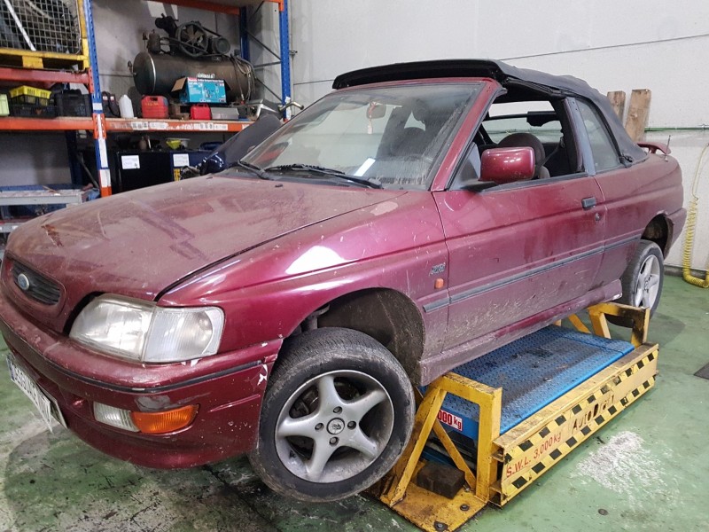 ford escort v descapotable (all) del año 1990
