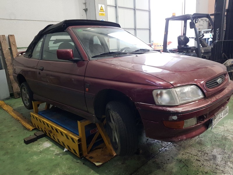ford escort v descapotable (all) del año 1990