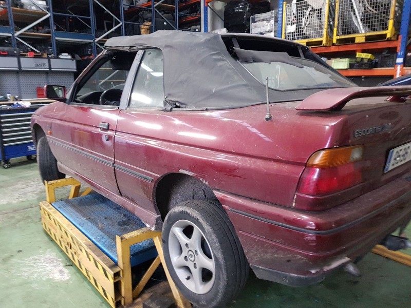 ford escort v descapotable (all) del año 1990