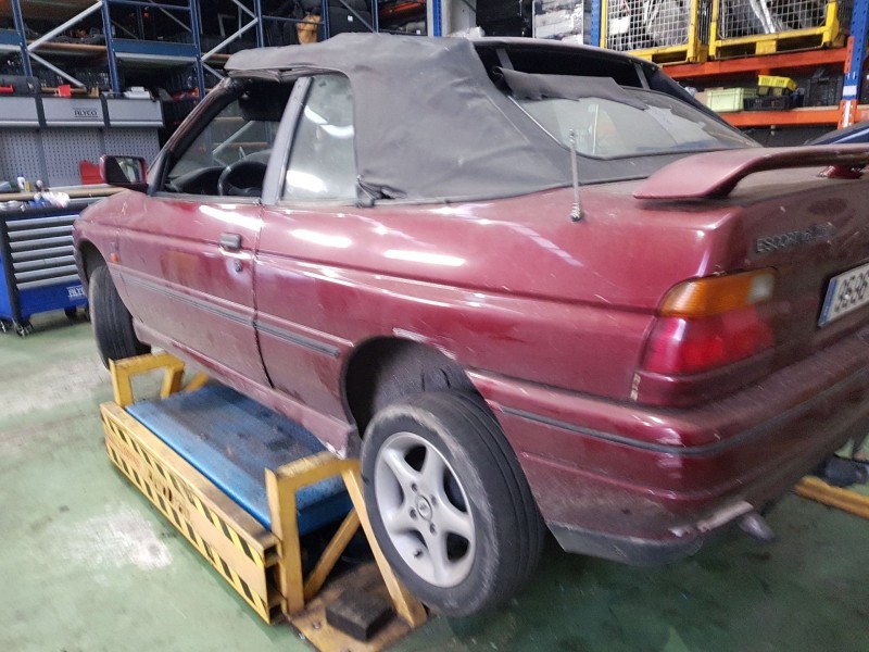 ford escort v descapotable (all) del año 1990