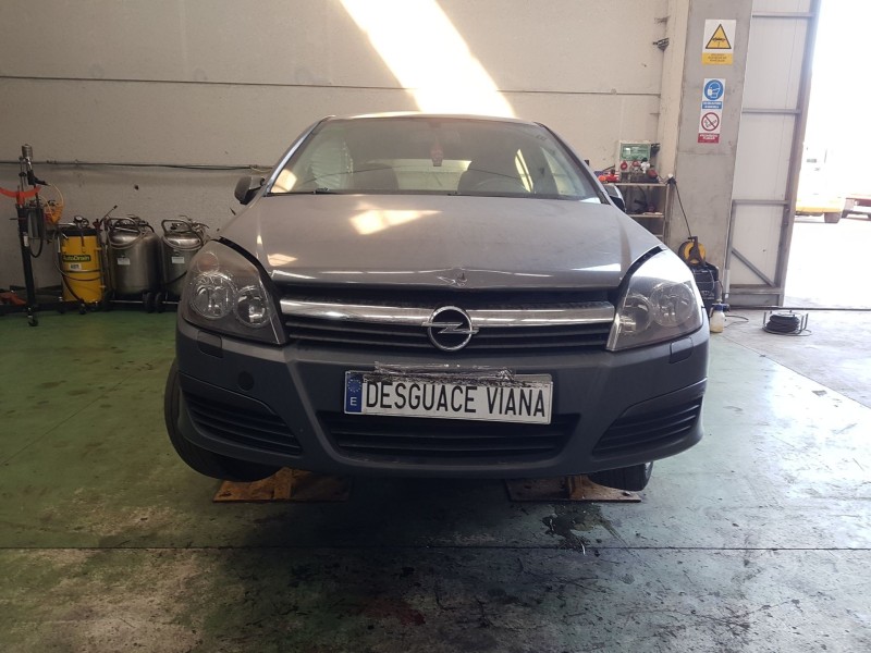 opel astra h (a04) del año 2004