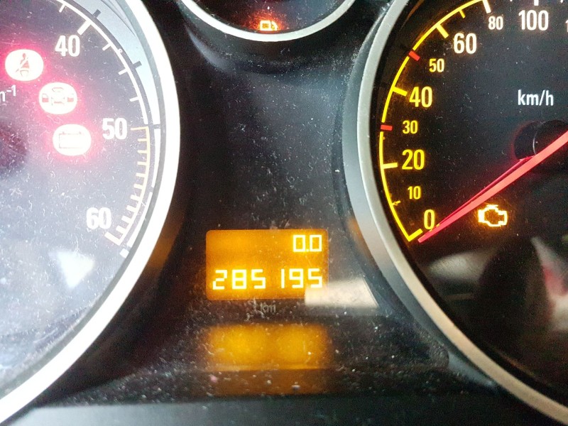 opel astra h (a04) del año 2004