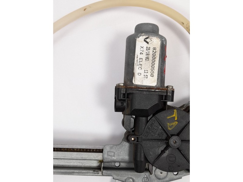 Recambio de elevalunas trasero derecho para renault laguna ii (bg0) 1.9 dci diesel referencia OEM IAM 8200000558  