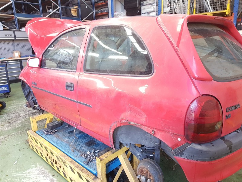 opel corsa b (s93) del año 1993